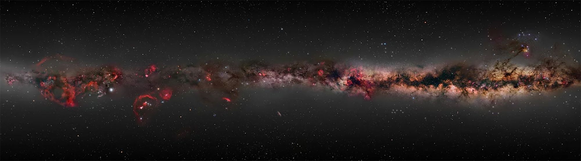 Zapierająca dech w piersi panorama nocnego nieba. Tak doskonałej jeszcze nie było 2