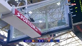 Potężny wsad koszykarza Barcelony i... zobacz, co się stało!