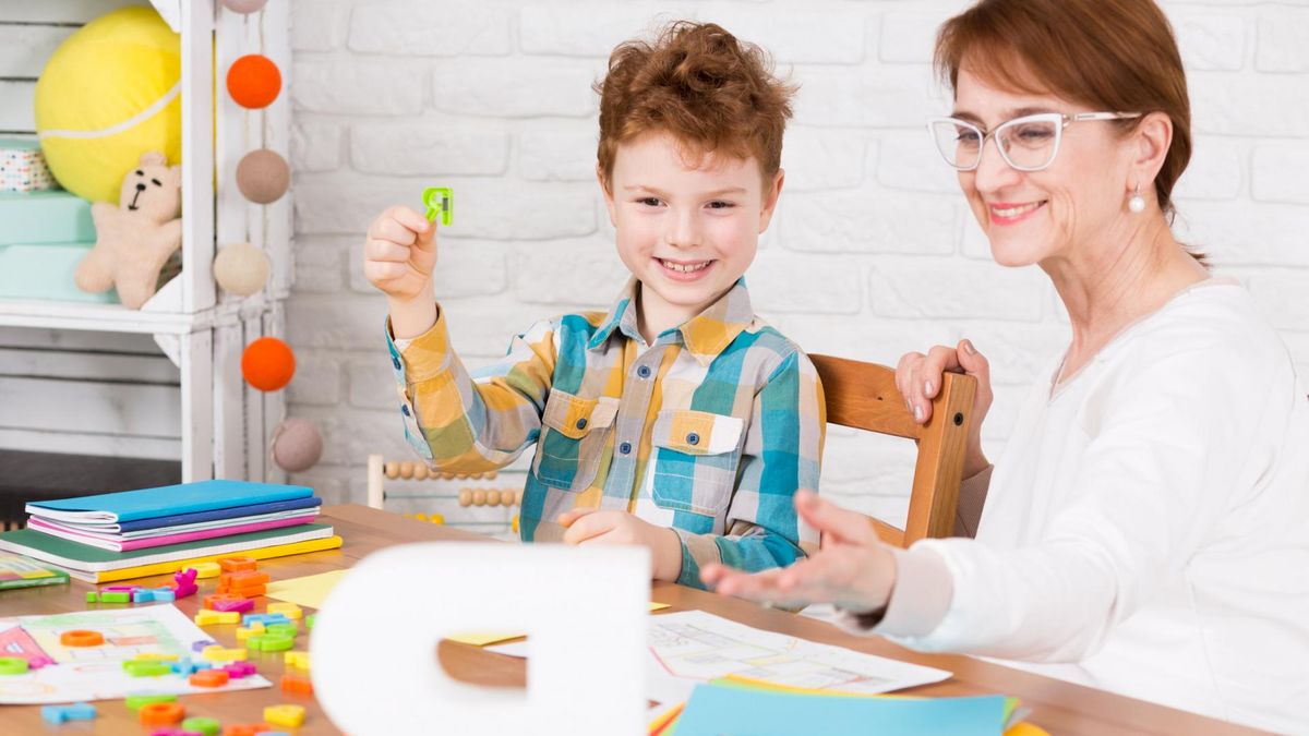 Rotacyzm (reranie) to nieprawidłowa wymowa głoski R.