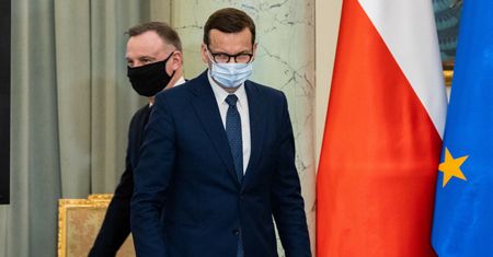 "Ty jesteś królem balu". Jak premier miał nie być w cieniu Dudy