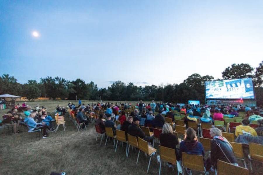Wakacyjne Kino Plenerowe z seansem filmu „Wytańczyć marzenia"