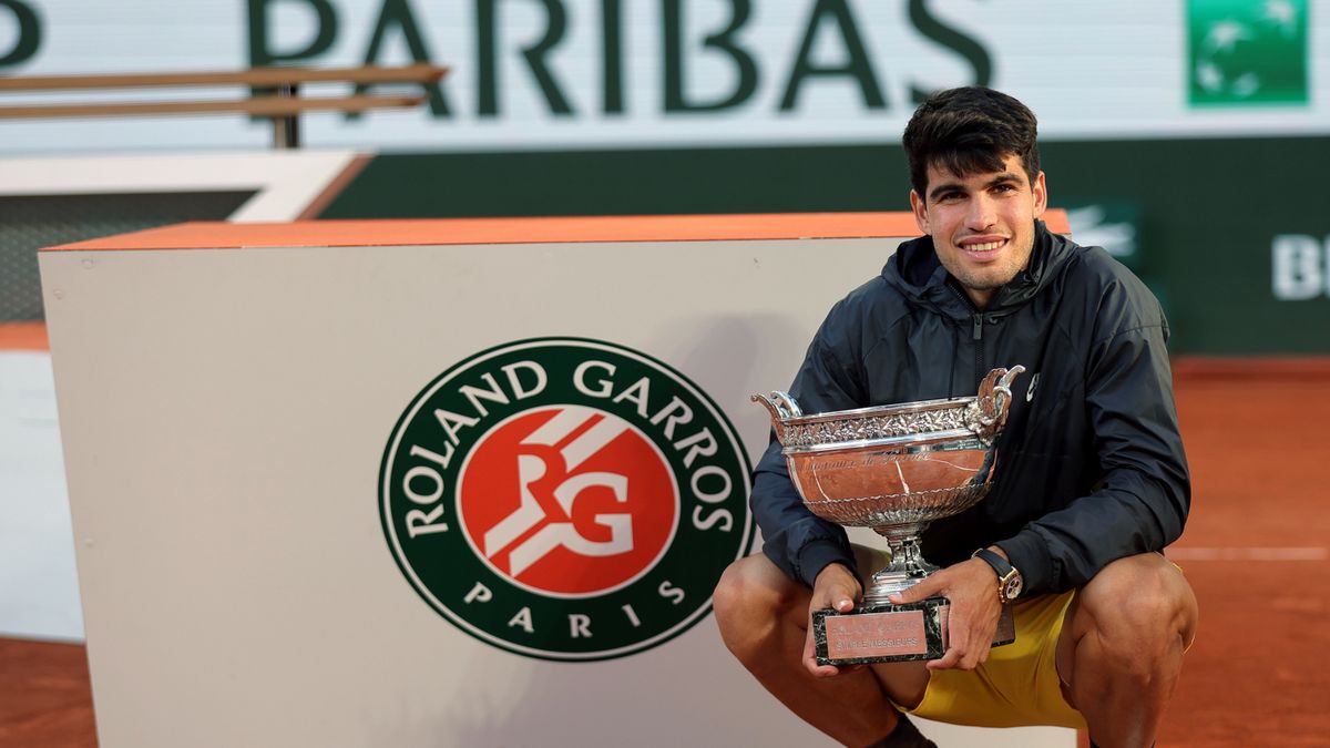 Zdjęcie okładkowe artykułu: PAP/EPA / Teresa Suarez / Na zdjęciu: Carlos Alcaraz, mistrz Roland Garros 2024