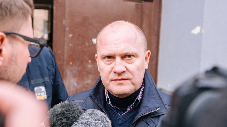 Trzy ofiary po?aru mieszkania w centrum Szczecina
Fot. Marek Szandurski/East News, Szczecin, 01.11.2019. Trzy osoby zginely w pozarze mieszkania w centrum Szczecina. N/z: Prezydent Szczecina Piotr Krzystek.
Marek Szandurski