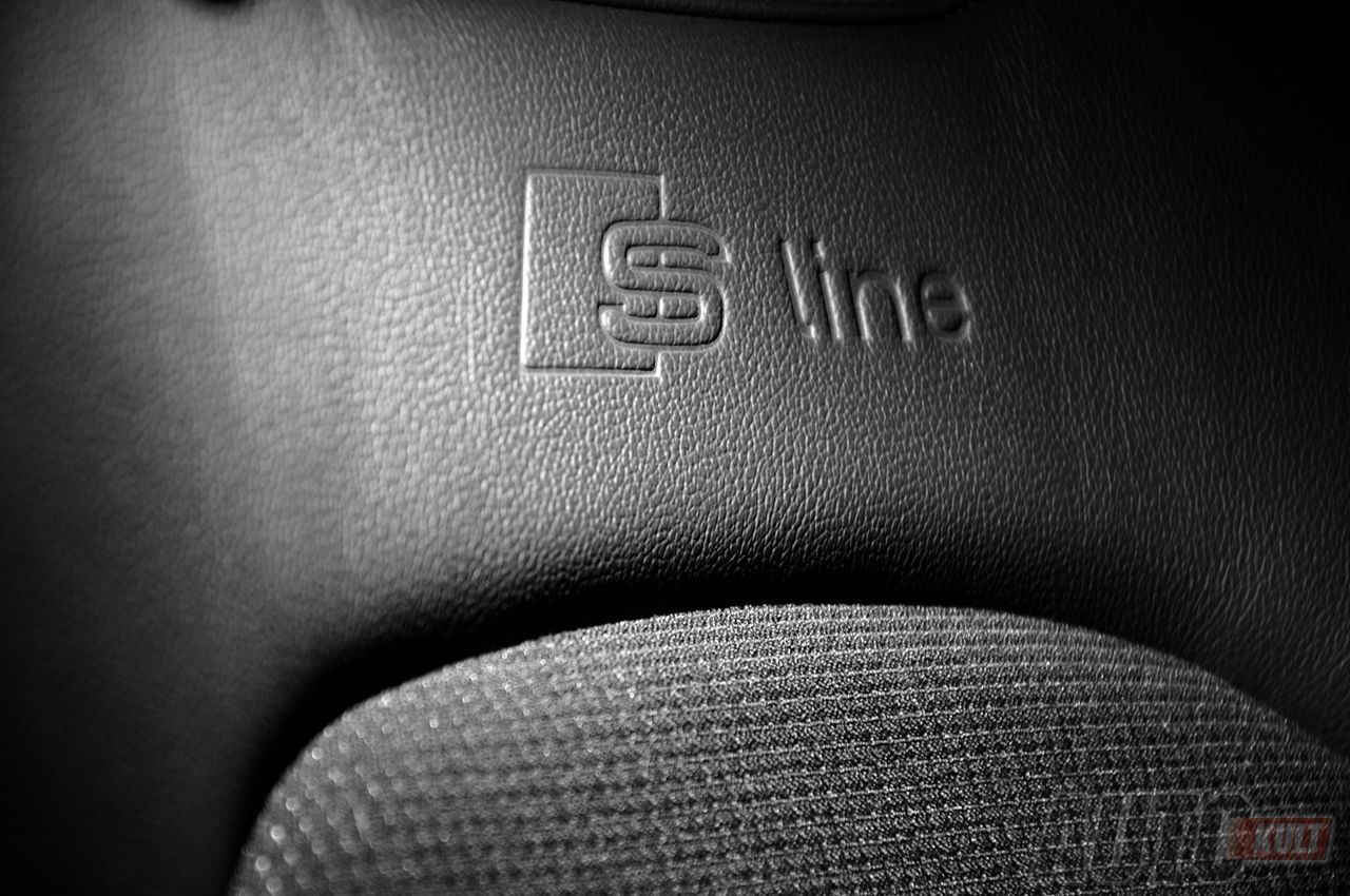Audi A1 Sportback Ambition S-Line wnętrze interior