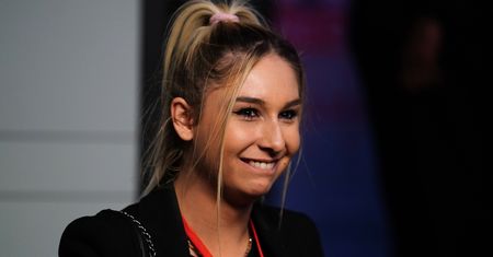 Dziewczyna gwiazdora stanie przed sądem. Poważne oskarżenia