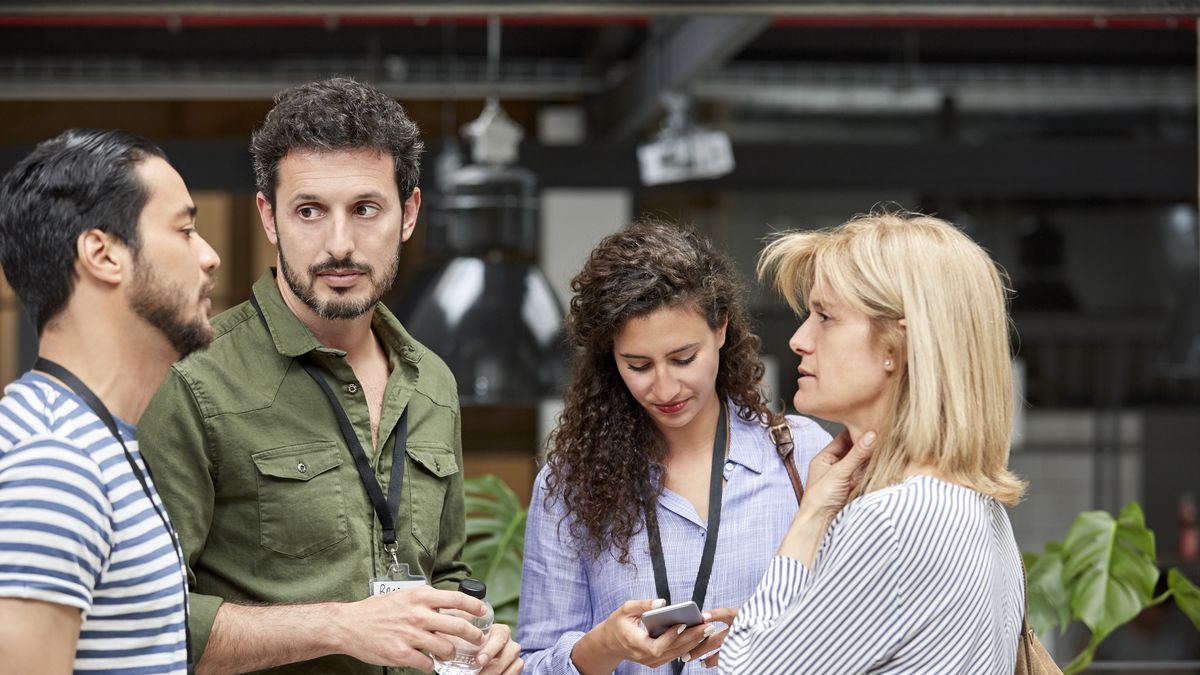 Moja definicja "networkingu" obejmuje wszelkie działania, które zwiększają wartość twojej sieci kontaktów. Najlepszym sposobem na osiągnięcie tego celu jest unikanie tradycyjnych spotkań networkingowych – czytamy w artykule Coburna na stronach "HBR"