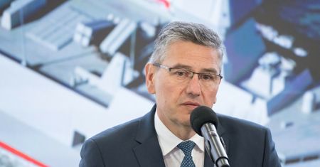 Polska bez nowej strategii bezpieczeństwa. "Kalkulacje polityczne"
