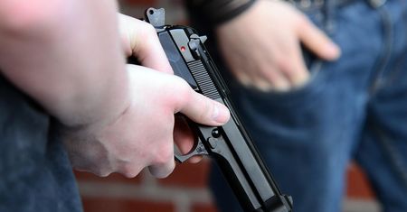 Strzały pod Wrocławiem. Ojciec postrzelił syna