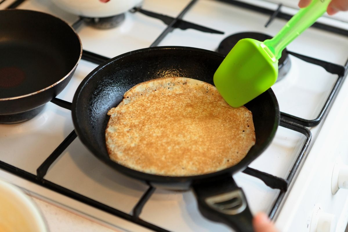 Pancakes will be flexible and durable.