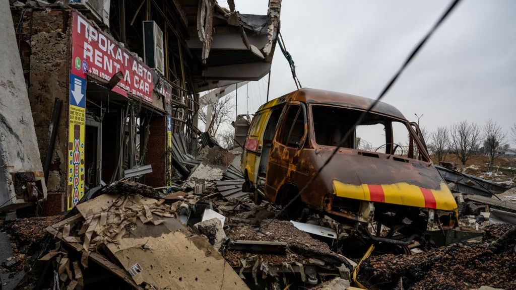 Baza lotniska opuszczona przez rosyjskie wojska, które wycofały się z Chersonia