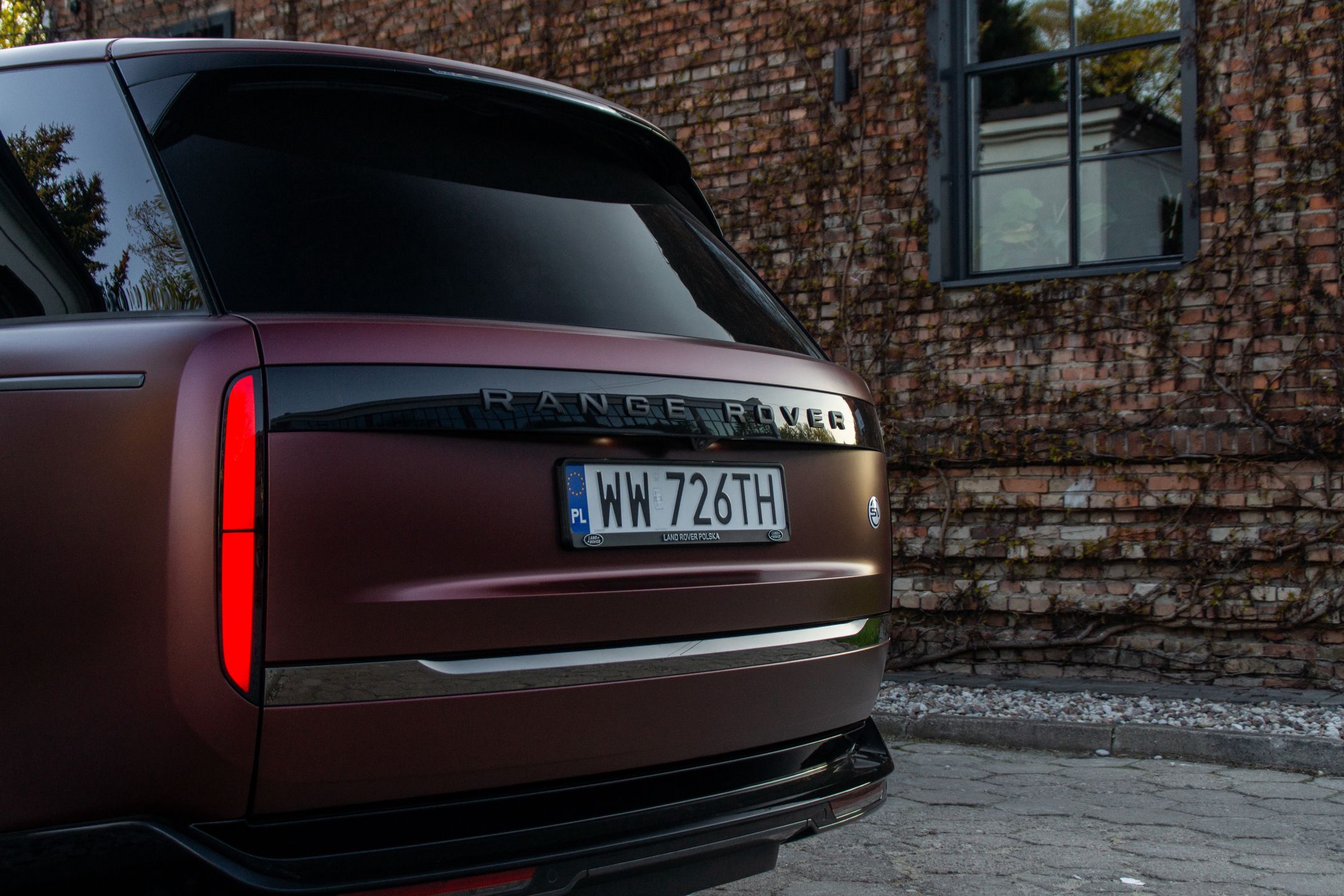 Range Rover P510e SV SWB