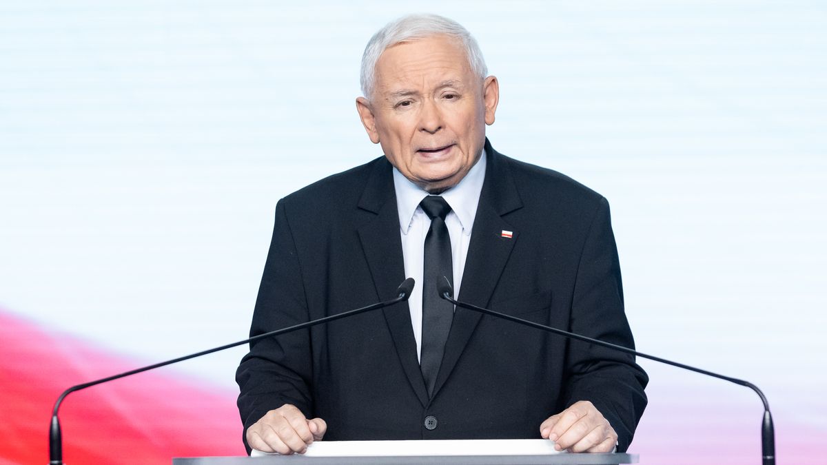 Jaroslaw Kaczynski, the leader of the right-wing Law and Justice (PiS) party, is speaking during a press conference in Warsaw, Poland, on September 05, 2024 (Photo by Foto Olimpik/NurPhoto via Getty Images)