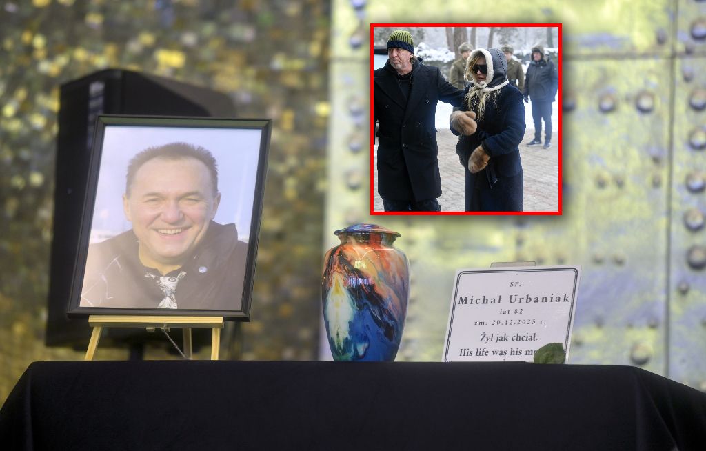 Obcojęzyczny napis na grobie Michała Urbaniaka. Wśród żałobników opatulona Olejnik