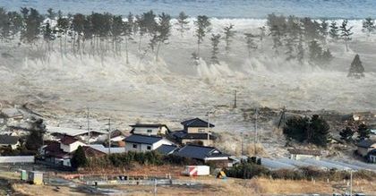 Efekt tsunami osłabł na walutach. Straty w Japonii mniejsze niż się obawiano