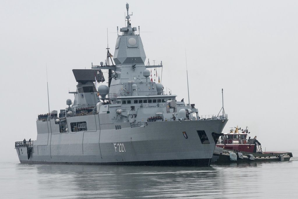 Niemiecka fregata dołącza do walki z dronami Huti. Jeden z najnowszych okrętów wojennych