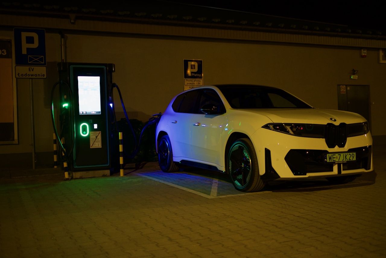 BMW iX3