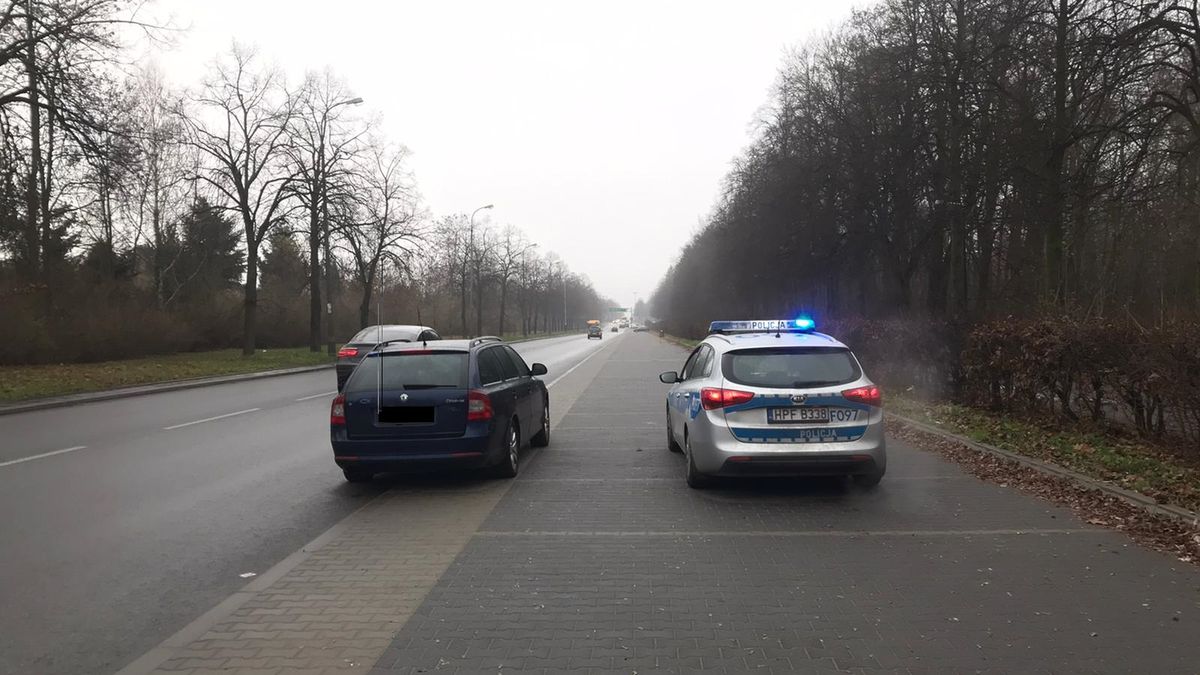 Kierowca sam ściągnął na siebie uwagę policjantów