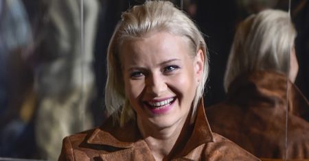 Masywne "buciory" to modowy numer jeden. Kożuchowska też je ma