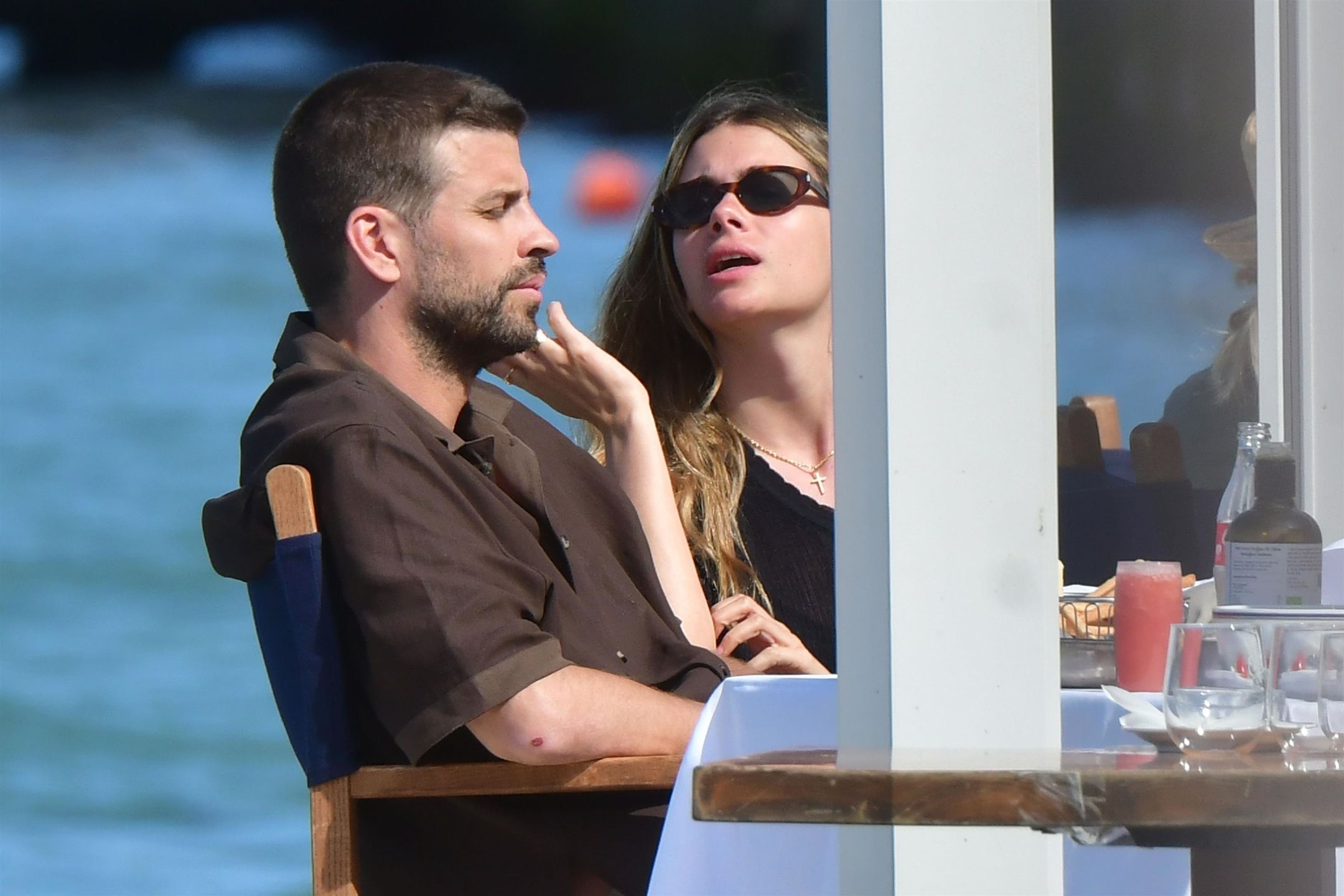 Gerard Pique i jego dziewczyna Clara Chia Marti