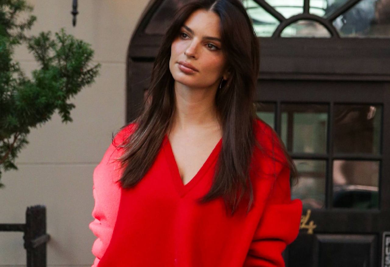 Emily Ratajkowski shines in chic knitted dress at Beckham Jr.'s birthday bash