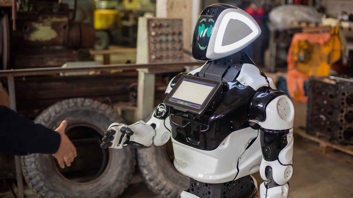 Polacy, według raportu WP, nie obawiają się AI w karierze