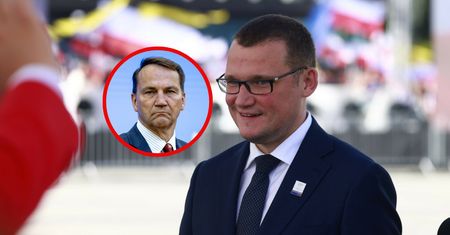 Szefernaker krytykuje Sikorskiego. "To jest jakaś dziecinada"