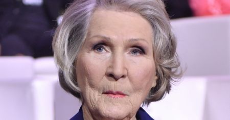 Irena Santor spędziła 70 lat na scenie. Wiadomo, jaką dostaje emeryturę. "Oszczędzała i teraz ma, z czego godnie żyć"