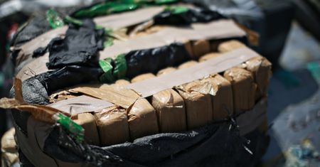 Akcja na masowcu "Jawor". Marynarze odkryli podejrzany ładunek