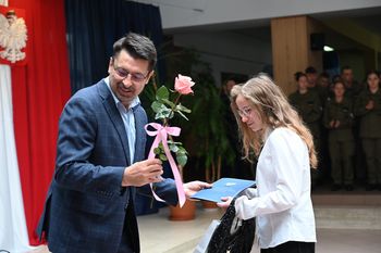 Zakończenie roku szkolnego 2024/25 w IV LO im. K. K. Baczyńskiego we Włocławku. Zdjęcia