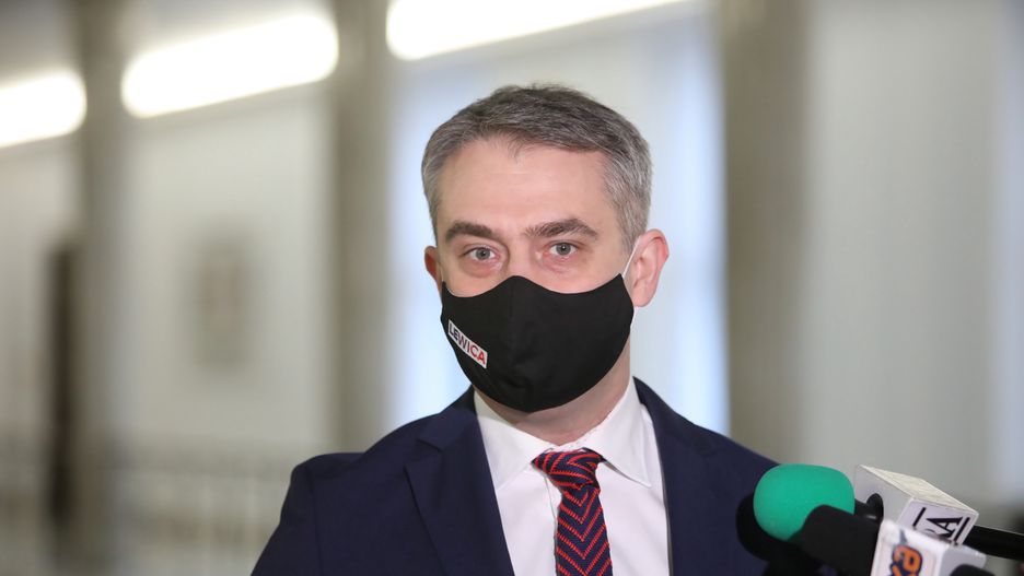 Chaos ze szczepieniami. "Błąd systemu, to błąd rządu". Lewica składa wniosek do NIK