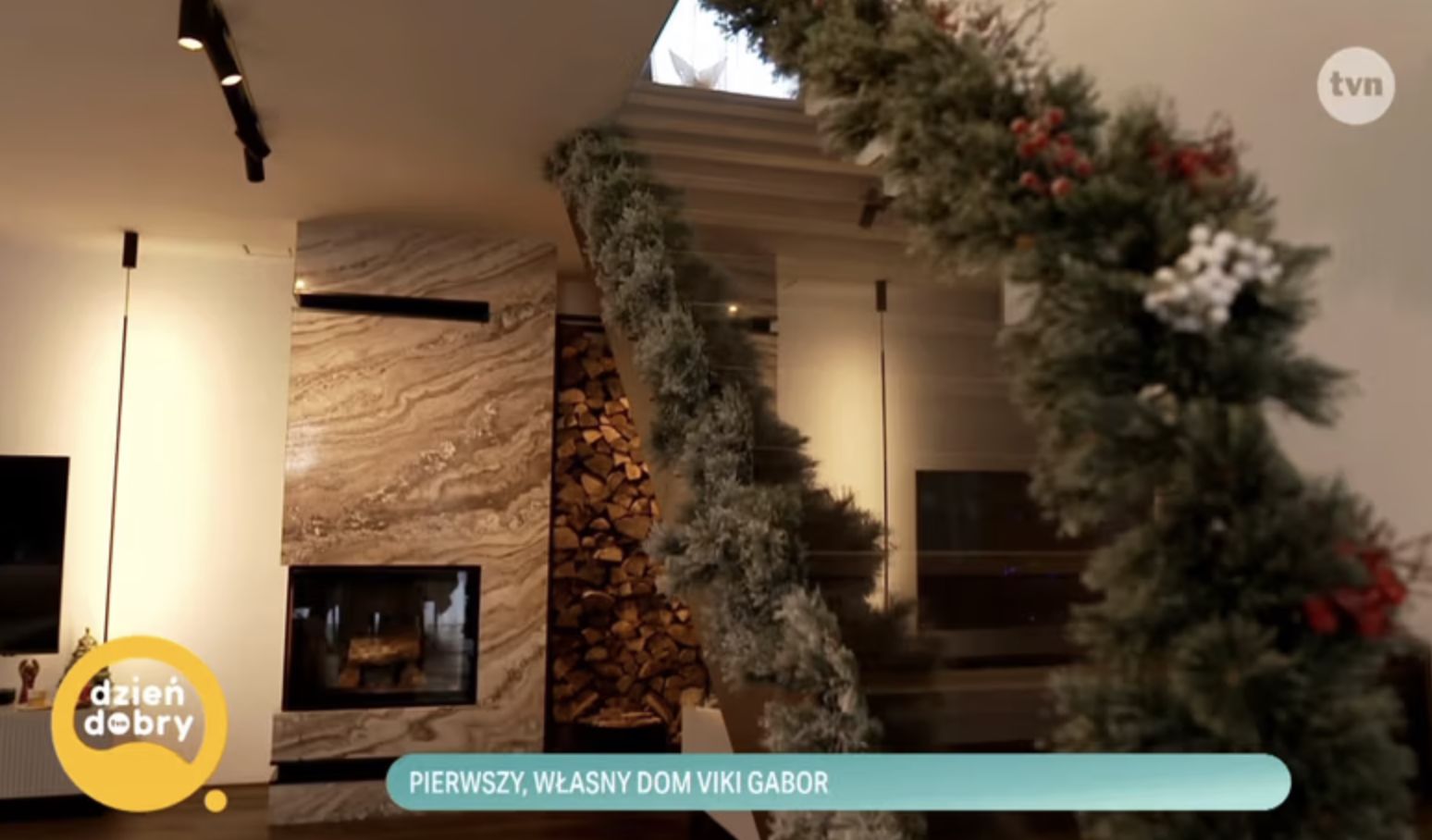 Kominek w domu Viki Gabor