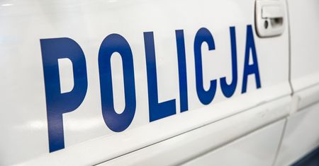 Wrocław. Poszukiwano go pięcioma listami gończymi. 35-latek w końcu trafił za kratki