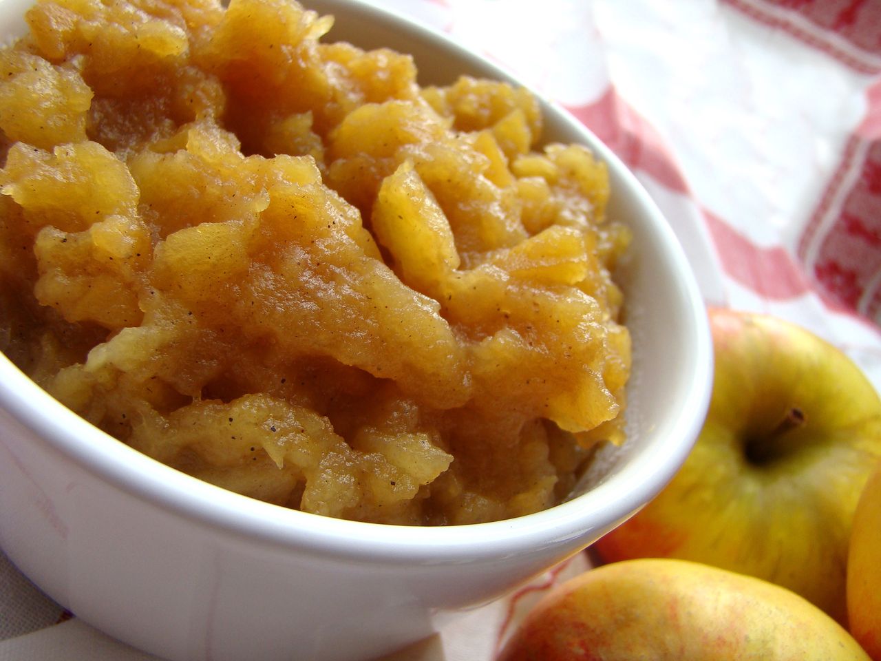 Smakuje jak szarlotka babci, ale po niej nie będziesz musiał popuszczać pasa