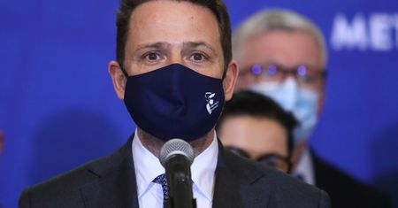 Rafał Trzaskowski w szpitalu. Wcześniej informował, że jest zakażony koronawirusem