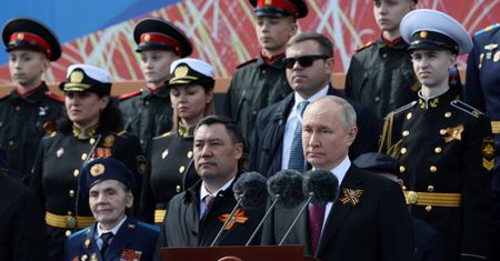 Putin: Przeciwko nam trwa prawdziwa wojna
