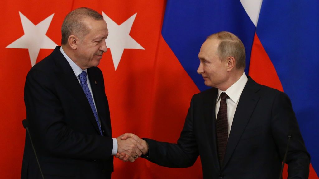 Prezydent Turcji Recep Tayyip Erdogan współpracuje z prezydentem Rosji  Władimirem Putinem