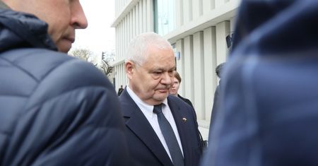 Niepewny los Adama Glapińskiego. Brakuje mu kilku głosów