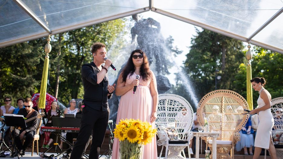 &#34;Od Santor i Jarockiej do Zauchy i Wodeckiego. Wielkie Przeboje&#34; - tak zatytułowano pierwszy z koncertów w ramach tegorocznej &#34;Fontanny Muzyki&#34;. Zdjęcia z sobotniego wydarzenia zamieszczamy w galerii.