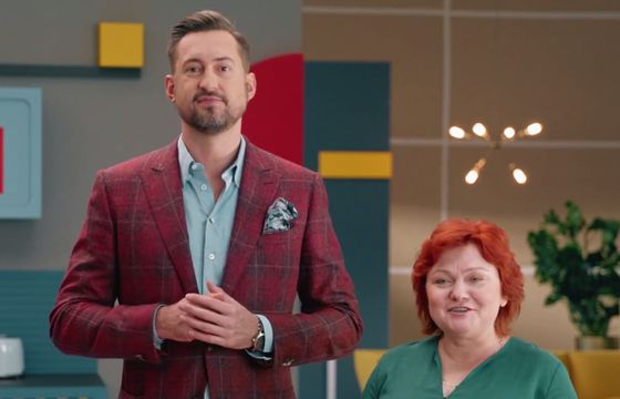 Marcin Prokop pokazuje historie klientów w kampanii Warty (wideo)