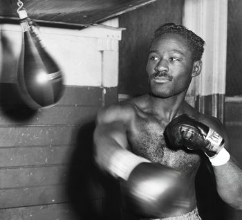 Ezzard Charles: układy, mistrzostwo i śmierć w ringu