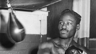 Ezzard Charles: układy, mistrzostwo i śmierć w ringu