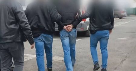 Wtargnął do mieszkania i zgwałcił starszą kobietę