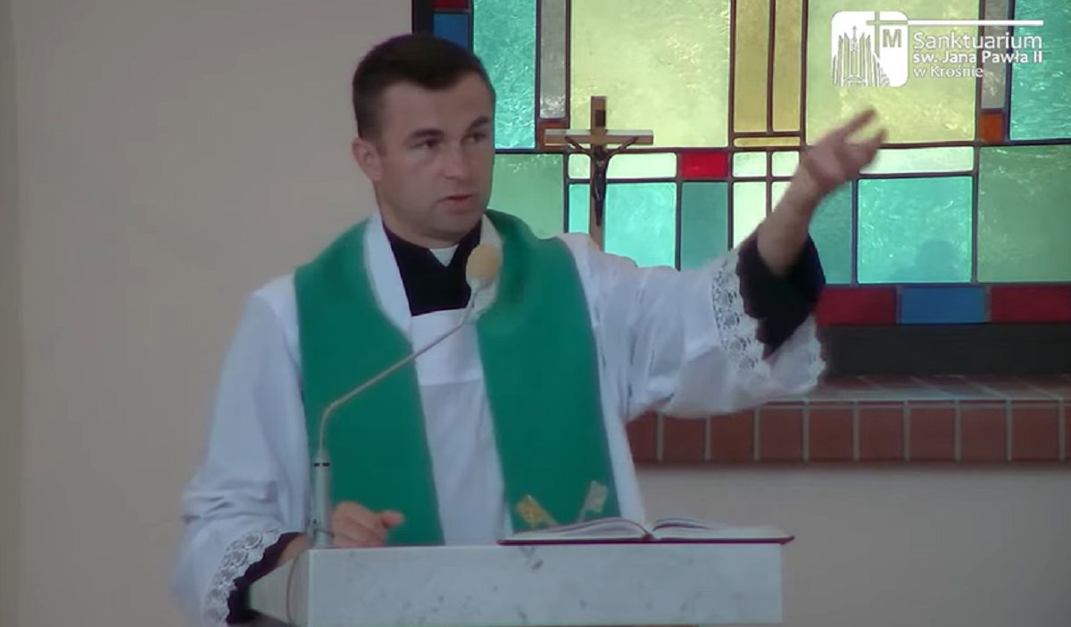 Mówił o cennikach księży. W komentarzach burza. 
