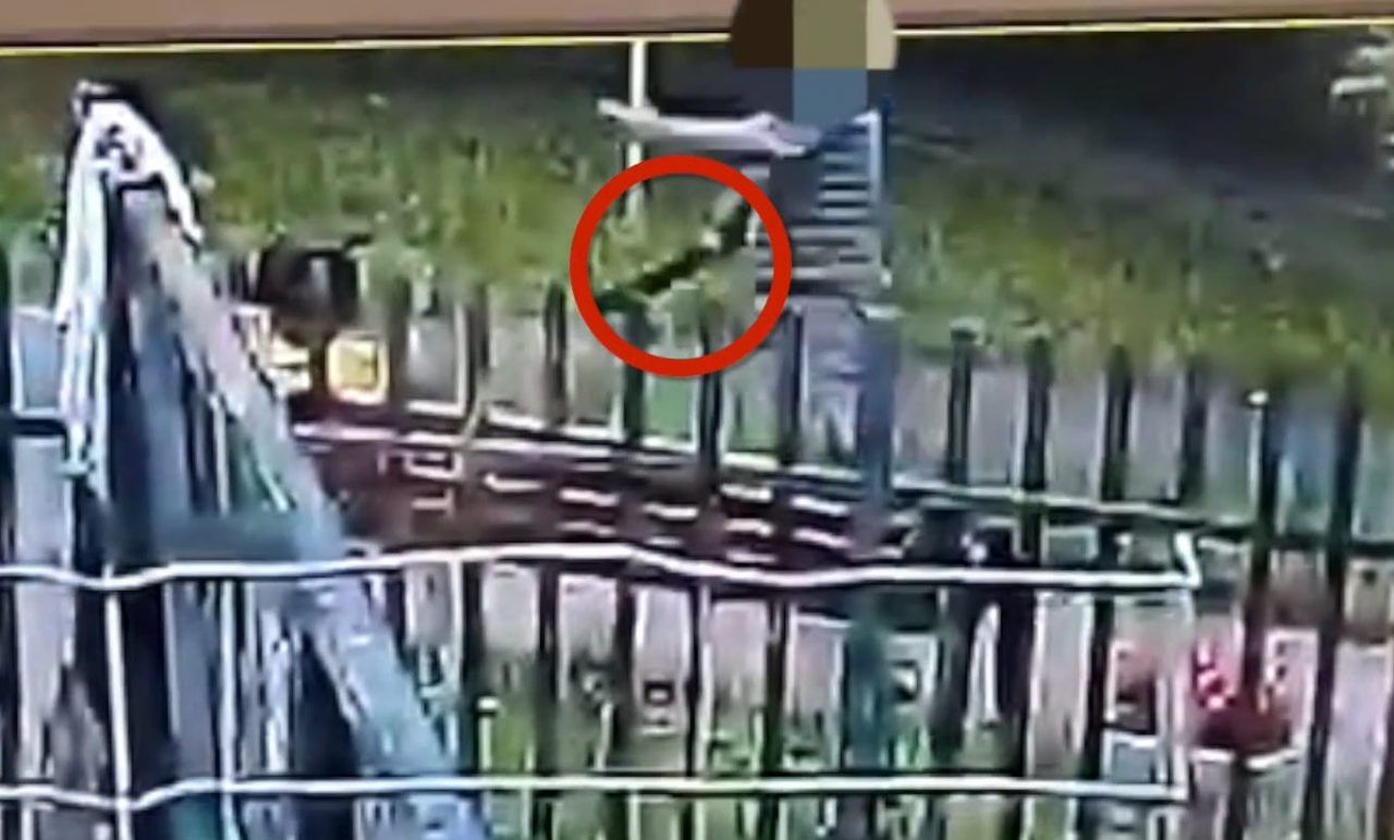 Warszawa: Rzucił się z maczetą na przechodnia. Grozi mu dożywocie