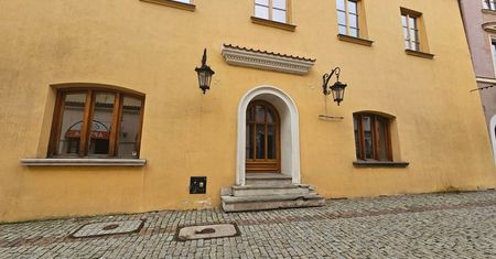 Janusz Palikot wraca do Czarciej Łapy. Spółka Kraft Alkohole będzie płaciła za metr kwadratowy 140 zł miesięcznie