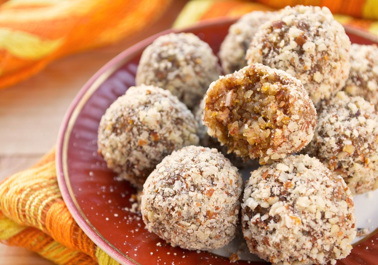 Słodkie upominki świąteczne. Do środka zapakuj zdrowe pralinki