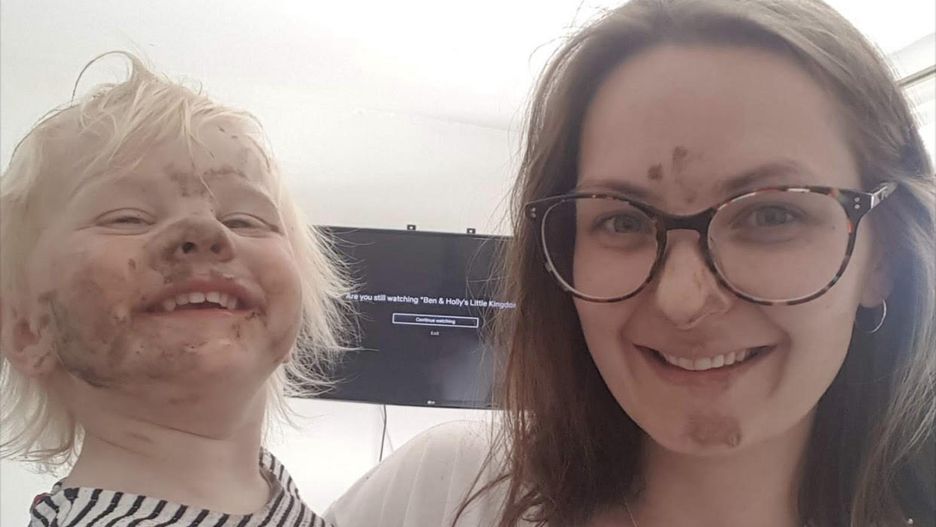 Zostawiła dzieci same na kilka minut. Tego się nie spodziewała