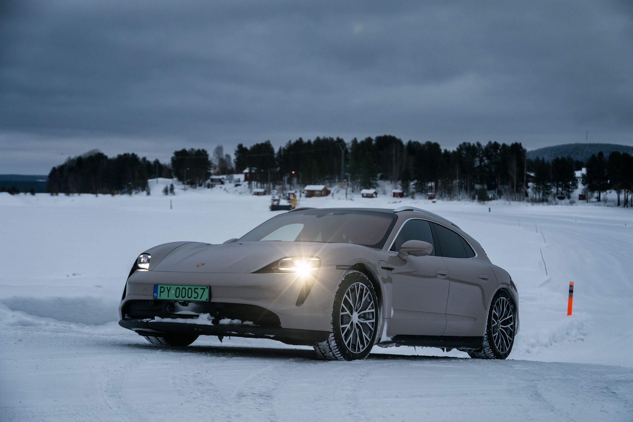 Porsche Taycan 4S Sport Turismo w Finlandii