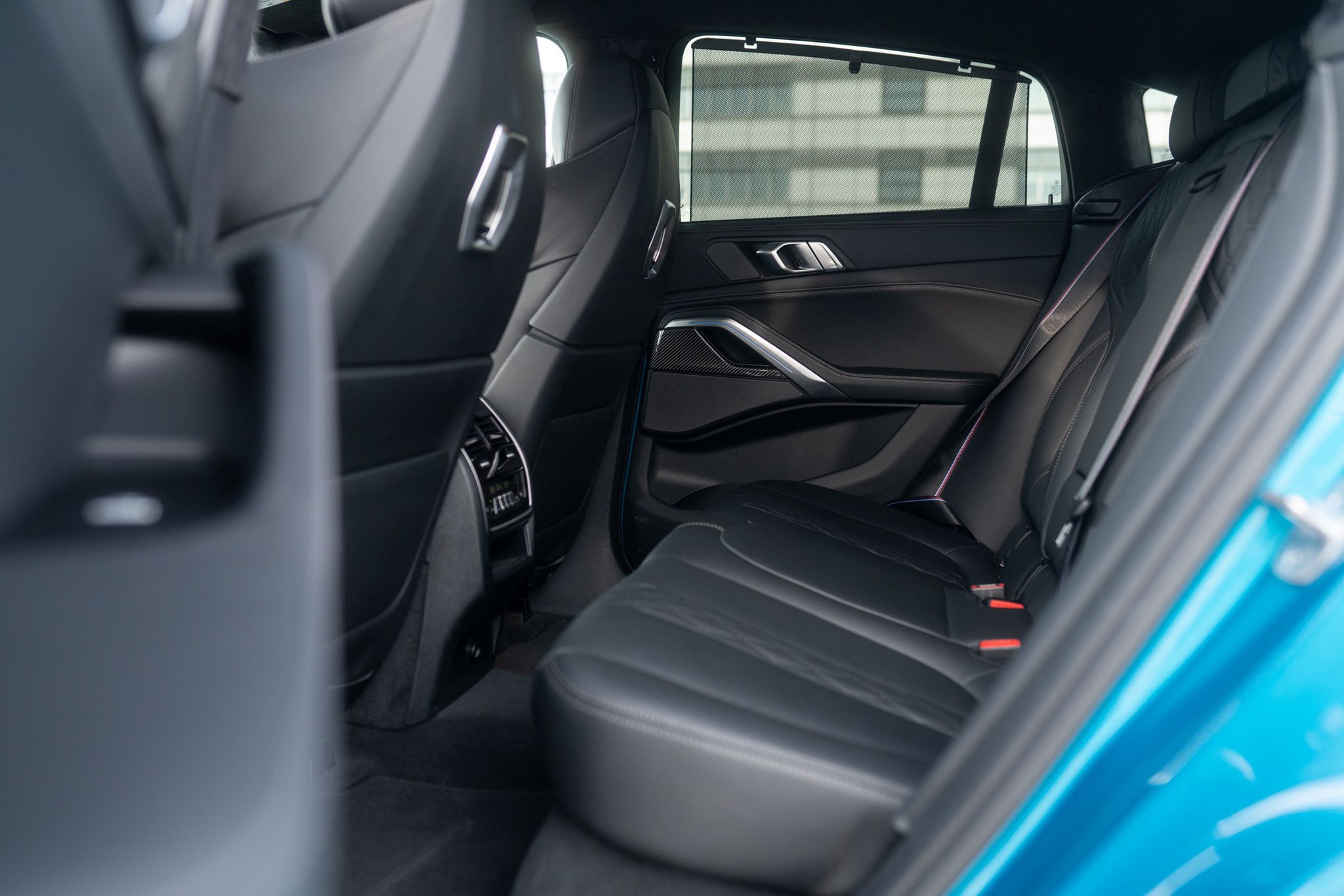 BMW X6 M60i