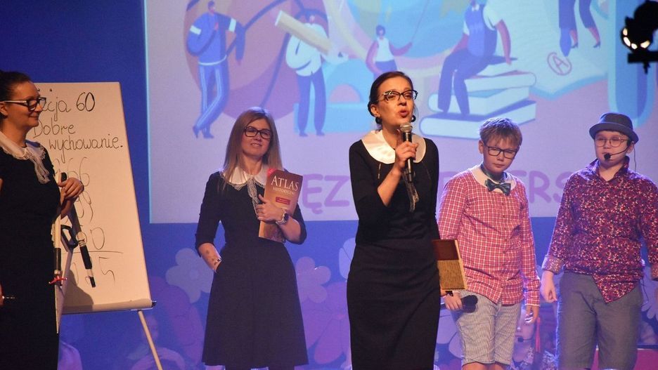 SP 9 Malbork wystawia przedstawienie dla Zosi